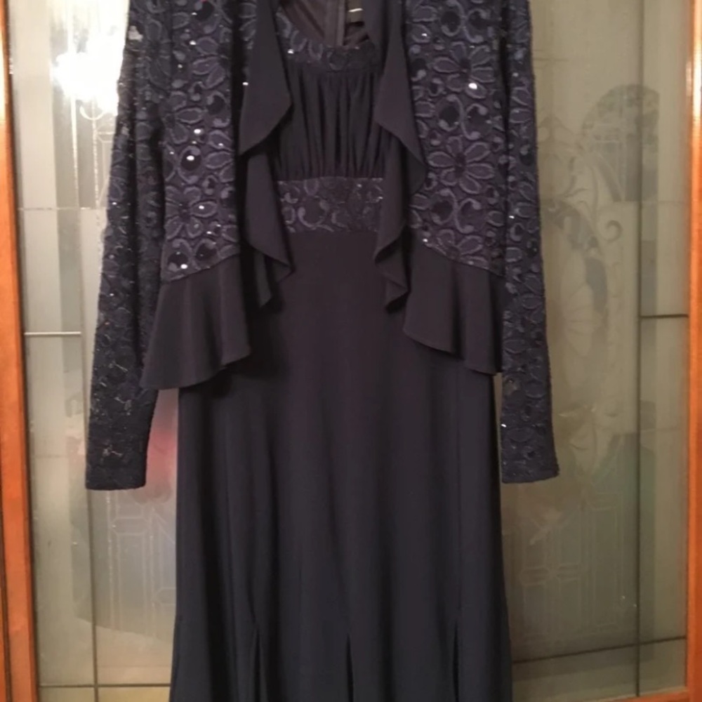 Casual dress knee length size 6